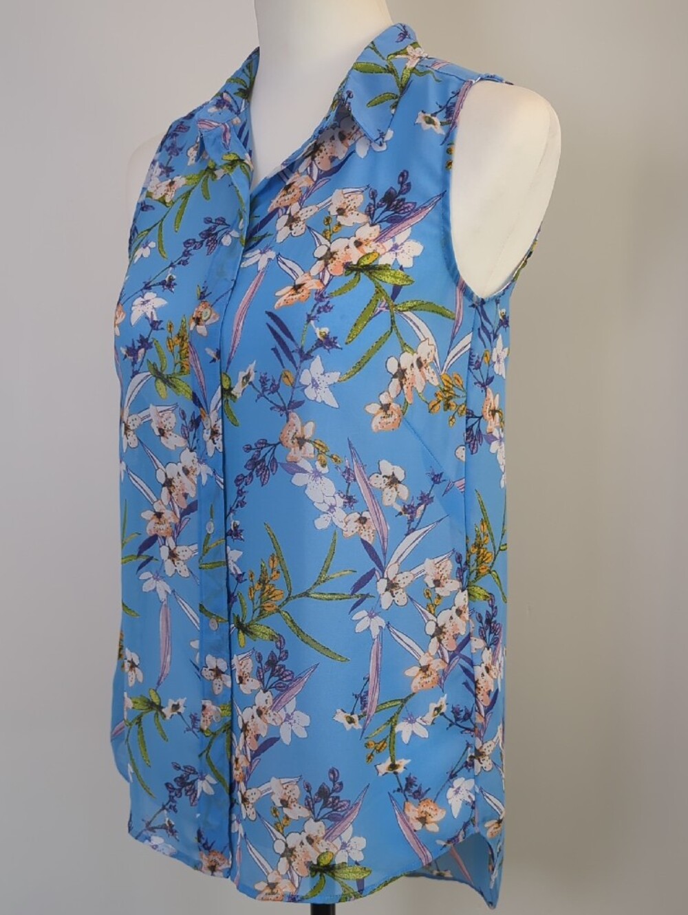 H&M Blue Floral Sleeveless Collared Button Up Blouse Tank Top Shirt SIZE 2 - Picture 10 of 13